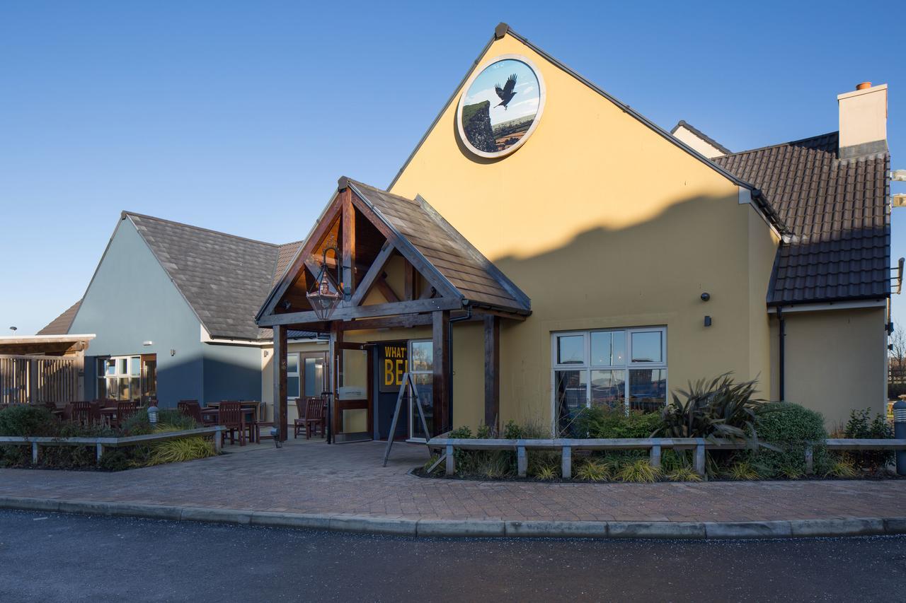 The Raven'S Cliff Lodge By Marston'S Inns Motherwell Dış mekan fotoğraf